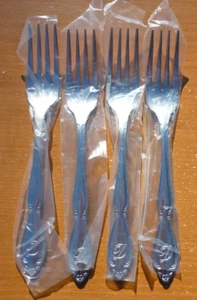 (4) Rogers Customcraft Korea CUS11 Stainless Flatware Monogram D - Dinner Forks - Picture 1 of 6