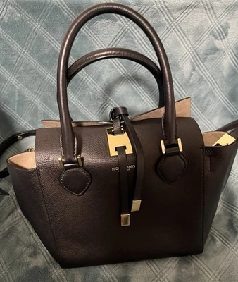 Bolso Bandolera Michael Kors Collection Miranda Cuero Negro Foto 1 de 4