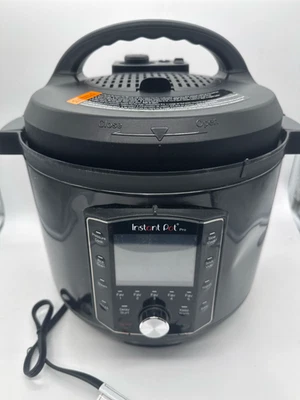 Instant Pot Pro 8QT 10-in-1 Schnellkochtopf Schongarer Dampfgarer Anbraten Sous Vide - Bild 1 von 4