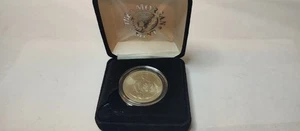 1982 d George Washington .900 Silver Half Dollar in Black Velvet Display Box - Picture 1 of 5