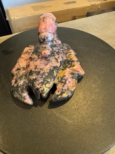 Rhodonit Kristall geschnitzt Skorpion - Bild 1 von 6