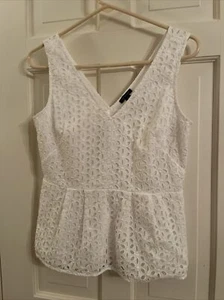 Occhiello Ann Taylor bianco peplum collo a V senza maniche 100% cotone taglia 0 nuovi senza etichette - Foto 1 di 10