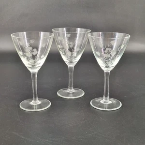 Lot of 3 Floral Etched Wine Glasses Stemmed - Picture 1 of 7