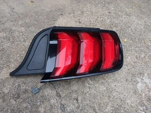 15-23 Mustang Tail Light Passenger Tail light Genuine OEM - Picture 1 of 8