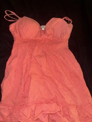 L.e.i Woman’s Top - Image 1 of 4