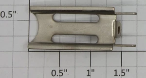 Lionel 390-67 Standard Gauge Dual Slot Steam Chest Crosshead Guide (50) - Picture 1 of 2