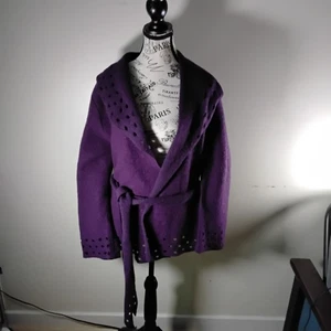 Jqskar lila offene Jacke mit Bindeband 70% Wolle Top Zustand Landhaus Kern Y2K  - Bild 1 von 6