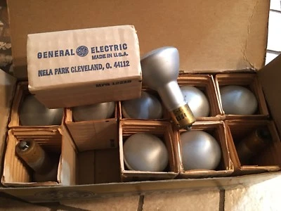 NOS BOX AUTO Head Lamp Head CAR Spot Light Bulbs GE 1384 AIRCRAFT Plane OLD - Image 1 of 4