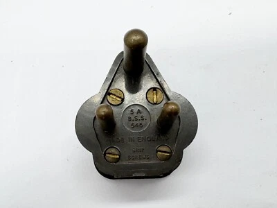 PIN REDONDO 5A VINTAGE/ANTIGUO RECUPERADO MK ENCHUFE BAQUELITA de repuesto Foto 1 de 4