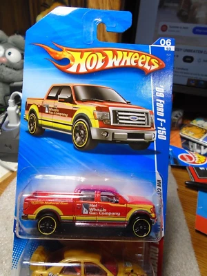 Hot Wheels HW City Works '09 Ford F-150 Hot Wheels Gas Company - Image 1 of 2