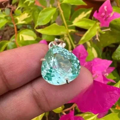 Natural Certified 28.56 Ct Green Sapphire Loose Gemstone Silver 925 Pendant - Image 1 of 4