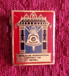 lions Club Pin International Nepal - Picture 1 of 2
