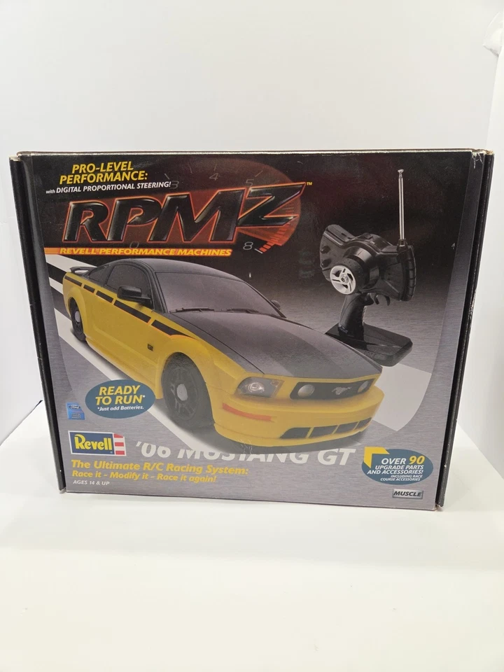 Mando a distancia Mustang 2006 RPMZ 1:24 Revell RPM NUEVO EN CAJA  Foto 1 de 4