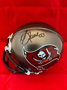 SHELTON QUARLES & DAVIN JOSEPH SIGNIERT TAMPA BAY BUCCANEERS MINIHELM SELTEN COA - Bild 1 von 2