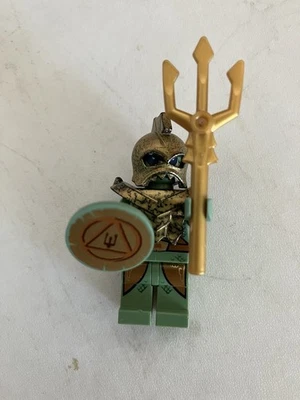 Lego Atlantis Portal EMPEROR 8078 Minifigures minifigure RARE Trident Shield - Image 1 of 4