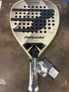 BULLPADEL VERTEX 04 WOMAN 25 Gold/Black -New With Damage - Picture 1 of 12