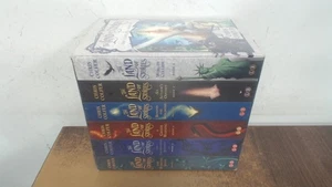 			Chris Colfer Das Land der Geschichten - 6 Bücher Box Set, Chris Colfer, 		 - Bild 1 von 2