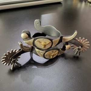 Dijes colgantes de toro cuerno largo sin marca Western Cowboy Spurs de colección - Imagen 1 de 8