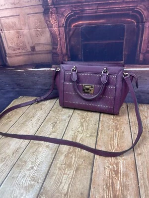 Сумочка-мессенджер Michael Kors модель Tina SM на молнии сверху из сафьяновой кожи цвет сашель сливы - Изображение 1 из 4