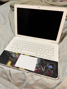 MacBook - Picture 1 of 4