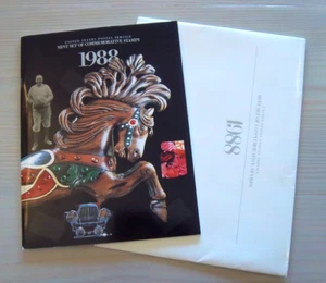 Juego conmemorativo del año 1988 USPS como nuevo con álbum 40 estampillas MNH en monturas en páginas - Imagen 1 de 5