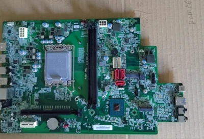 Acer Veriton H61H6-AD H610 Chip Supports 12Th Generation CPU - Image 1 of 2