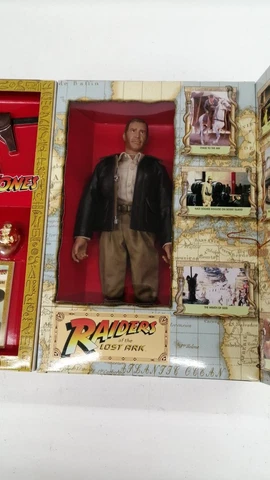 Toys McCoy 1999 Limited Edition INDIANA JONES 3000 Limited 1/6 Figure Cover
