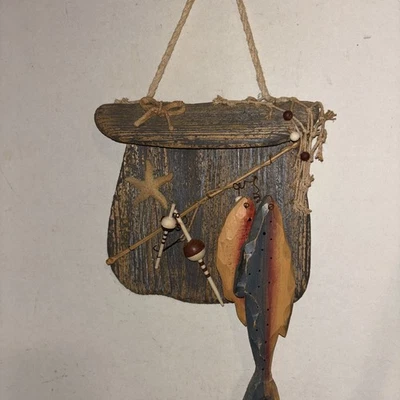 Cesta señuelo de pesca madera gancho azul decoración de pared colgante - Estate Find Foto 1 de 4