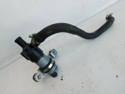 Válvula bomba agua auxiliar Ferrari 430 F430 65460300 J128 Foto 1 de 3