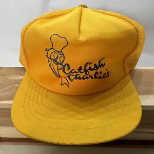Cappello snapback vintage Catfish Charlies giallo - Foto 1 di 9