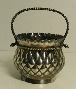 NEA-1 -- ANTIQUE ROCKFORD QUADRUPLE PLATE SILVERPLATE BASKET 6 X 4 1/2" - Foto 1 di 6