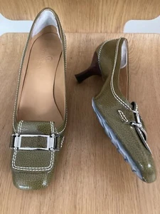 COLE HAAN PATENT LEATHER SHOES HEELS OLIVE UK 5 NARROW FIT - WORN ONCE - Picture 1 of 13