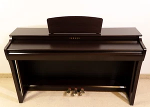 Yamaha Klavier / Piano CLP-725 R gebraucht - Bild 1 von 6