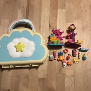 Zufälliges Spielzeug Set 20 Teile/ Figuren Shopkins Kinstructions Bluey Case Teetassen +++ - Bild 1 von 10