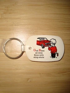 Crystal Glass Auto Glass God Bless all little Boys with Sling Shots Keychain - Imagen 1 de 2