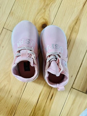 US Polo Assn Niñas Talla 7 Rosa Zapatos Apenas Usados Foto 1 de 4