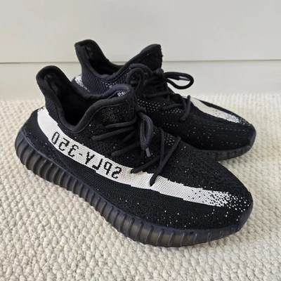 Adidas Yeezy Boost 350 V2 Core Black Green BY9611 Herren UK 6 US 7,5 EU 39 1/3 - Bild 1 von 4