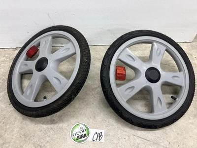 2 rodas traseiras de plástico cinza reboque de bicicleta Instep 16" pneu 1,75 ~liberação rápida - Imagem 1 de 4