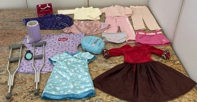LOTE 100% Muñeca American Girl Marca Ropa Muletas Fundido Hospital Vestido Paquete de Hielo + Foto 1 de 4