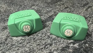 Vintage GE General Electric Advertising Salt Pepper Shakers - Picture 1 of 9