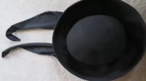 women's wool black hat with straps under chin - Picture 1 of 4