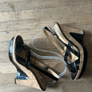 BP cork wedge heels strap size 9.5 - Picture 1 of 8