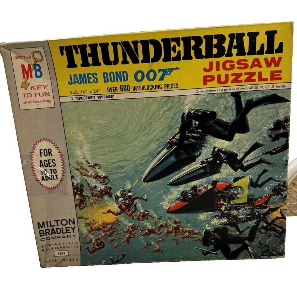 James Bond Thunderball Puzzle "Spectre Surprise" - milton Bradley 600 pieces - Image 1 of 4