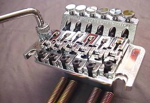 PUENTE DE GUITARRA RÁPIDO FLOYD ROSA SIN RECORTE cromado - Imagen 1 de 4
