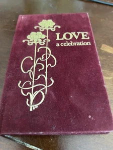 Love a Celebration - Poems - Imagen 1 de 6