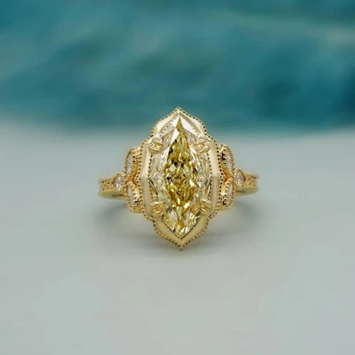 Anillo de compromiso de circonita cúbica amarilla elegante marquesa 3,60 tcw | Catedral vintage Foto 1 de 4