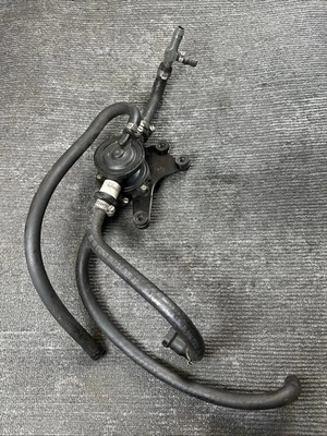 BOMBA ELEVADORA EVINRUDE 200-250hp E-TEC FUERABORDA COMBUSTIBLE GAS 5001513 Foto 1 de 4