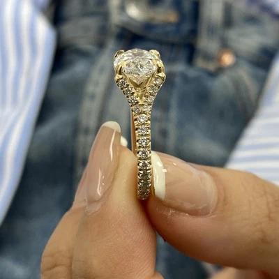 Diamond Ring F VS1 Marquise IGI Certified 3.45 Ct Lab created 18K Yellow Gold - Image 1 of 4