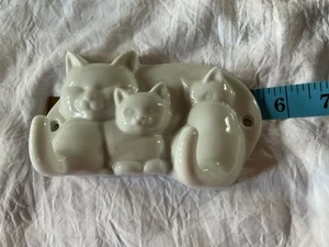 GANCHO DE PARED VINTAGE PARA GATITOS DE COCINA AVON Gatito Gato Colas, Colección de Regalo, Nuevo de Lote Antiguo - Imagen 1 de 4