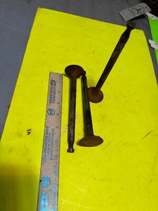 Minneapolis-Moline exhaust valve, lot of 3, used. Item: 28921 - Picture 1 of 1